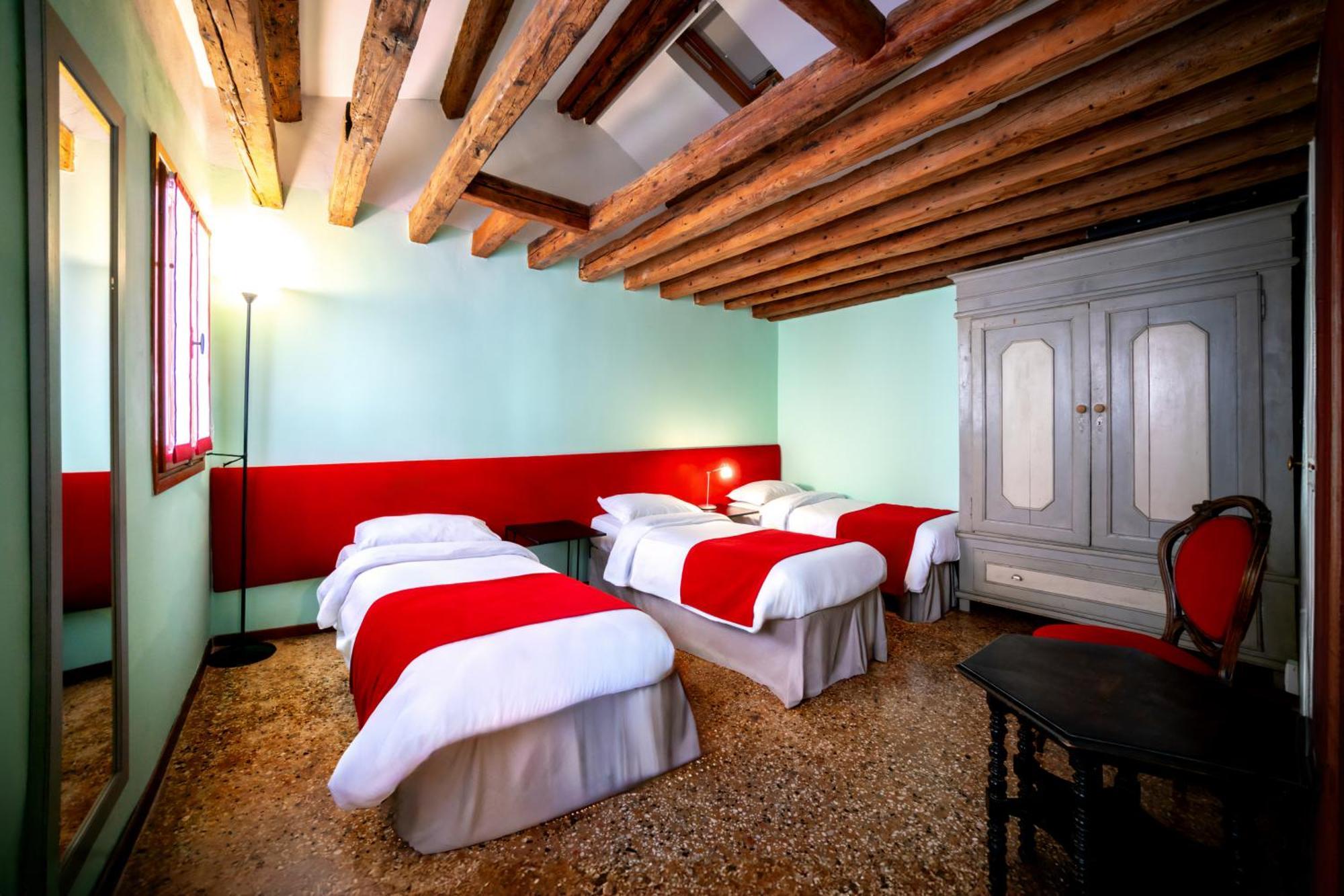 Palazzo San Luca Hotell Venedig Rum bild