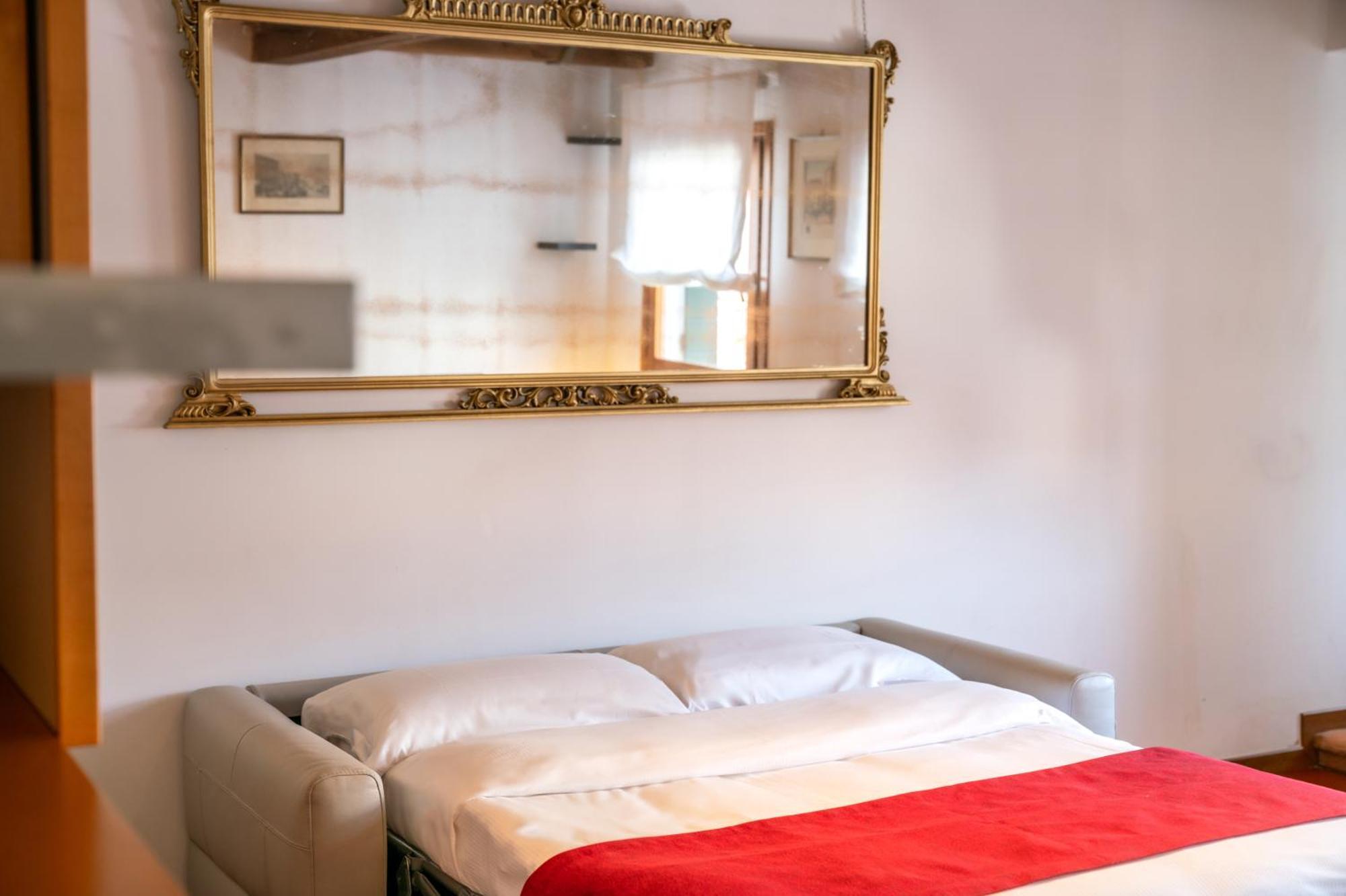 Palazzo San Luca Hotell Venedig Rum bild