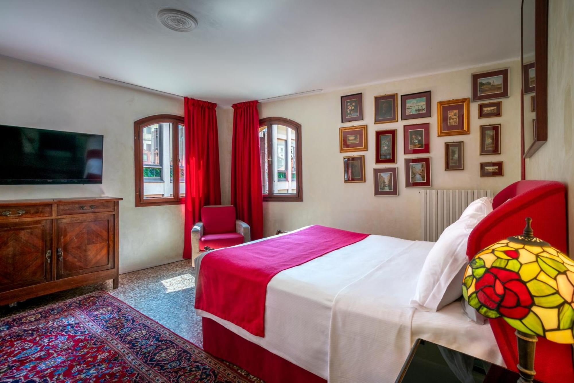Palazzo San Luca Hotell Venedig Rum bild