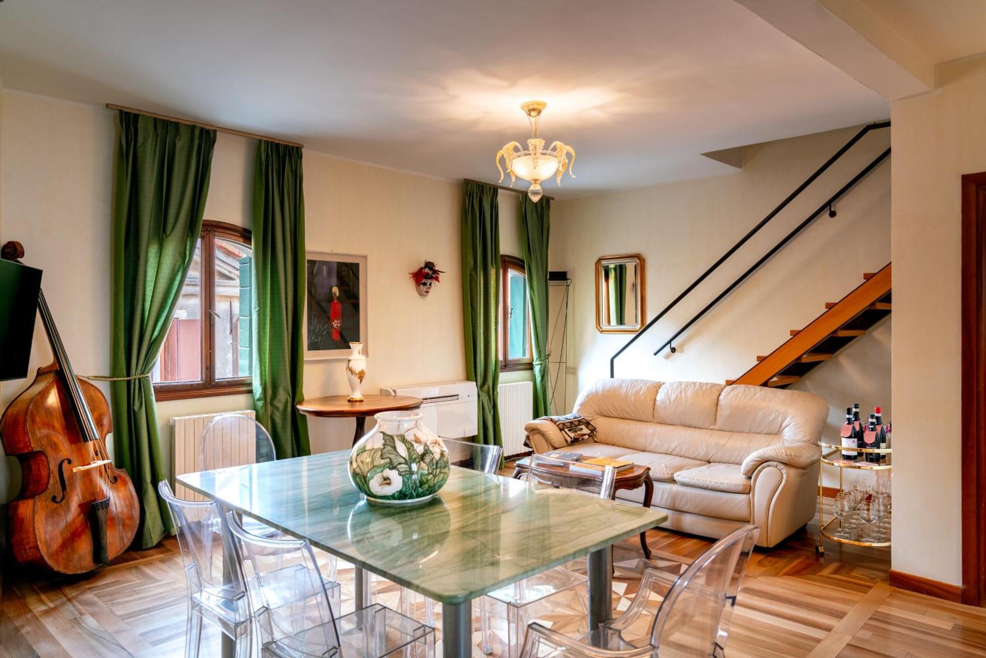 Palazzo San Luca Hotell Venedig Rum bild